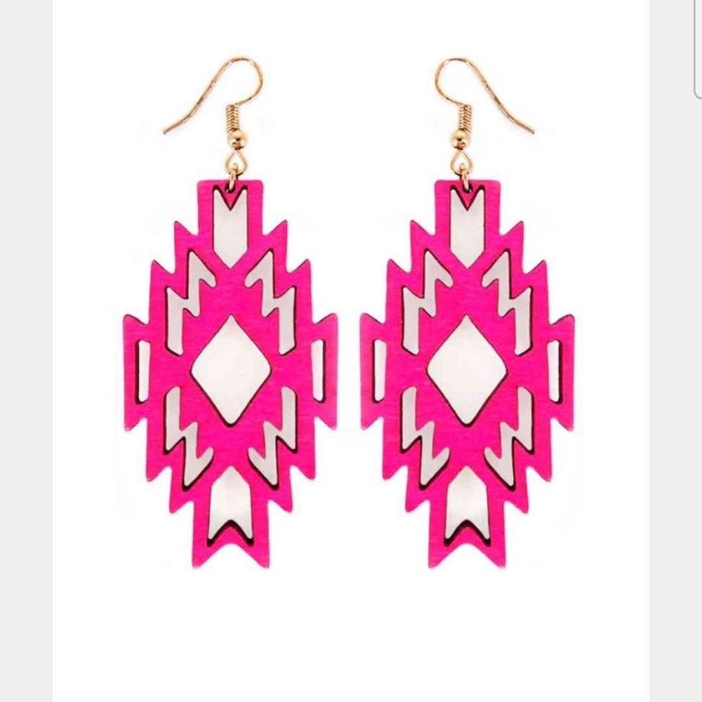 Viola Fushia Wood Aztec earrings